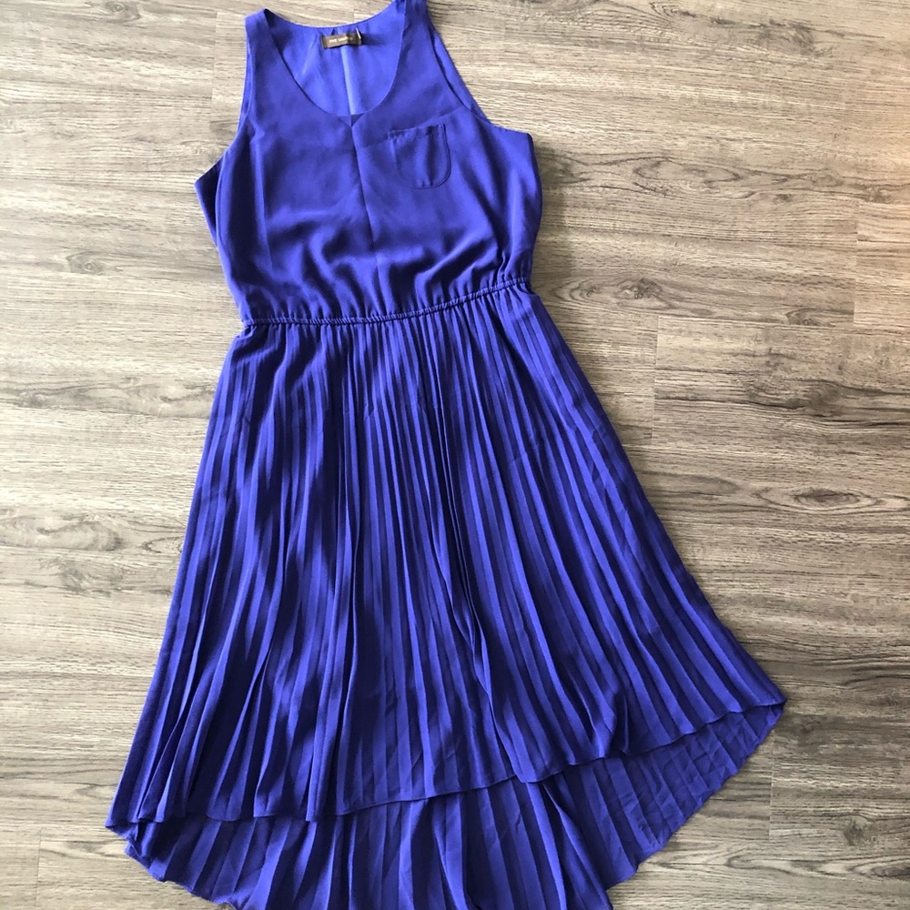 Sleeveless high low dress